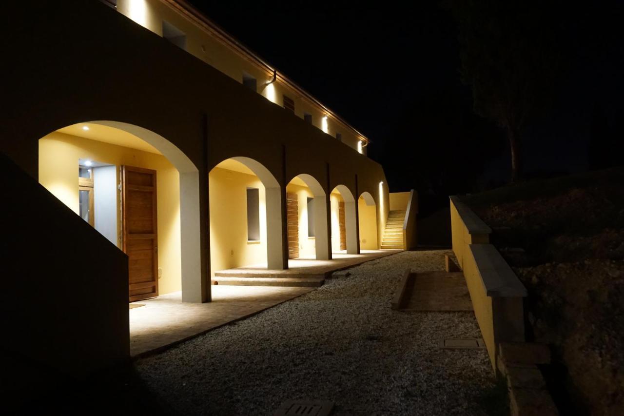 Agriturismo Cheloni Guasticce 外观 照片