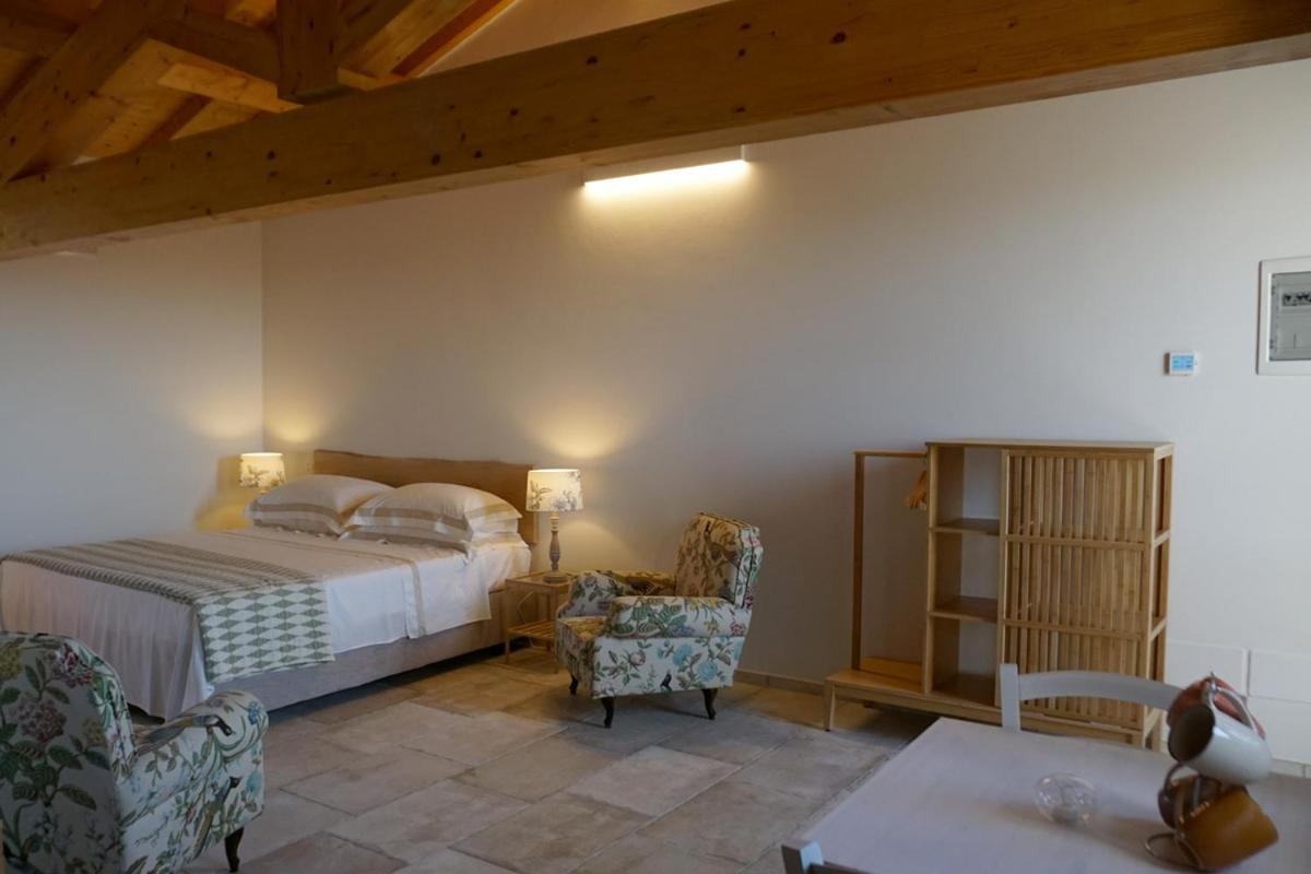 Agriturismo Cheloni Guasticce 外观 照片