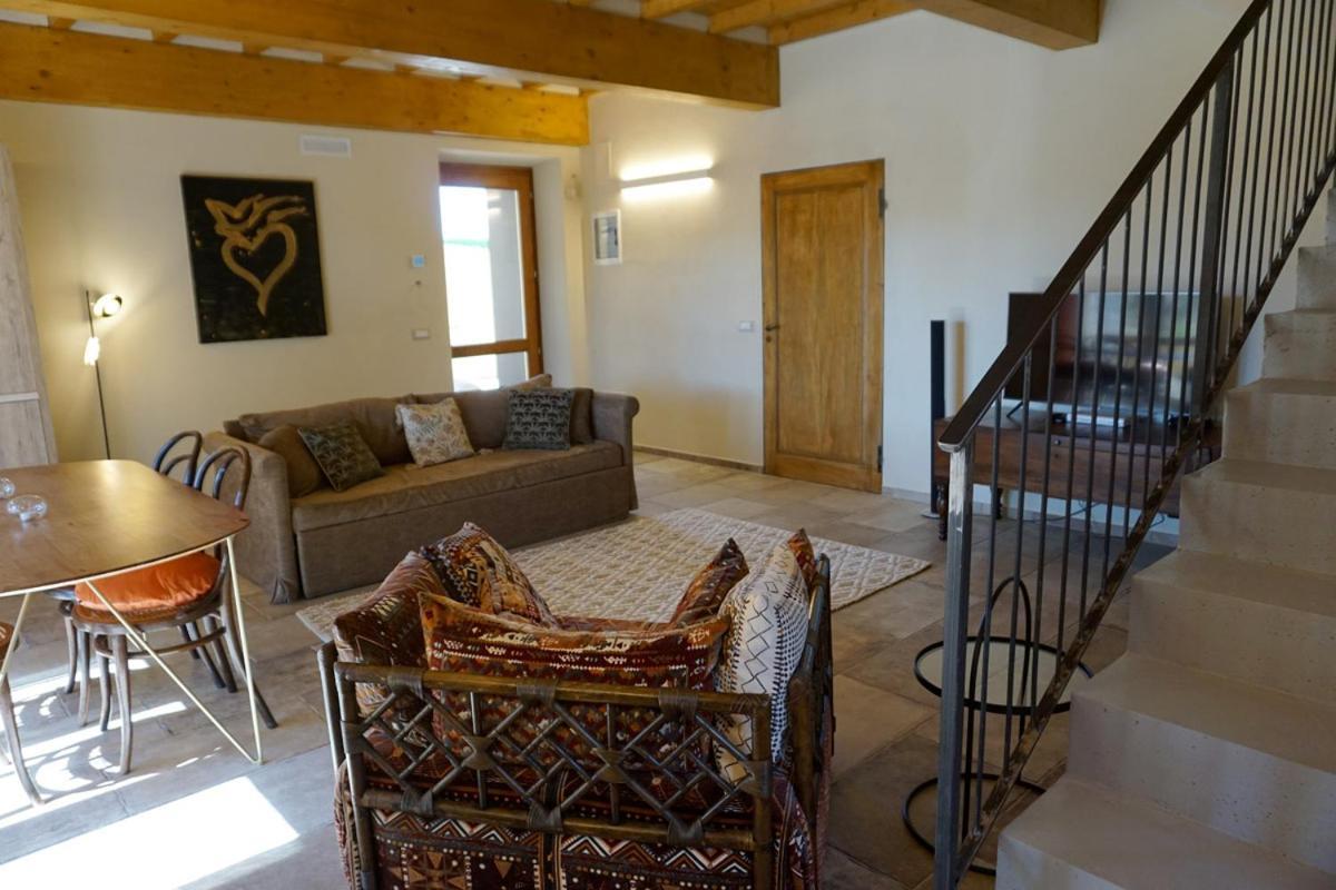 Agriturismo Cheloni Guasticce 外观 照片