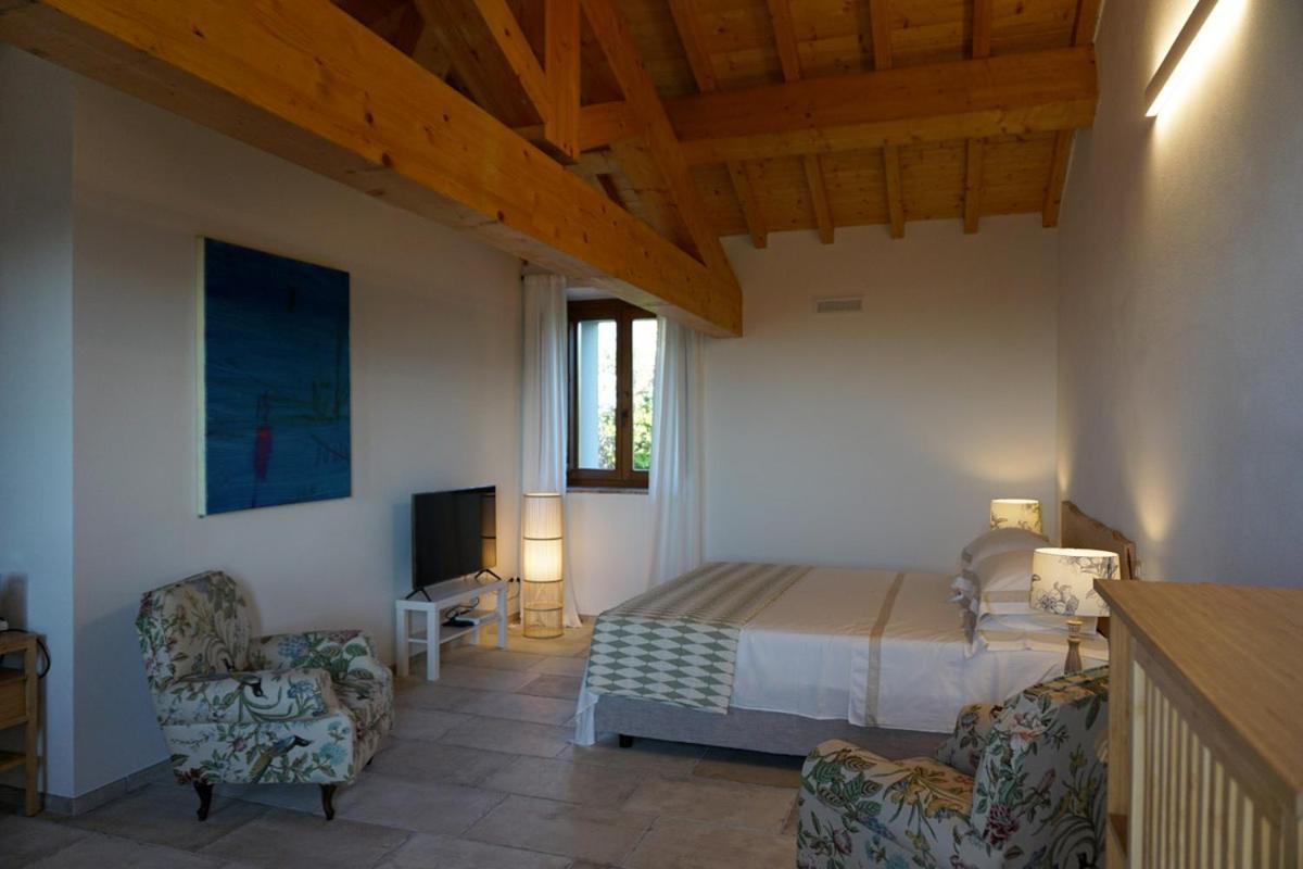 Agriturismo Cheloni Guasticce 外观 照片